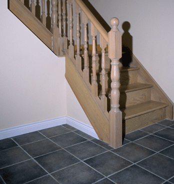 Housed stringer option used where a Cut stringer could have been chosen. The railing sits on top of the stringer and the individual step profile is not visable 